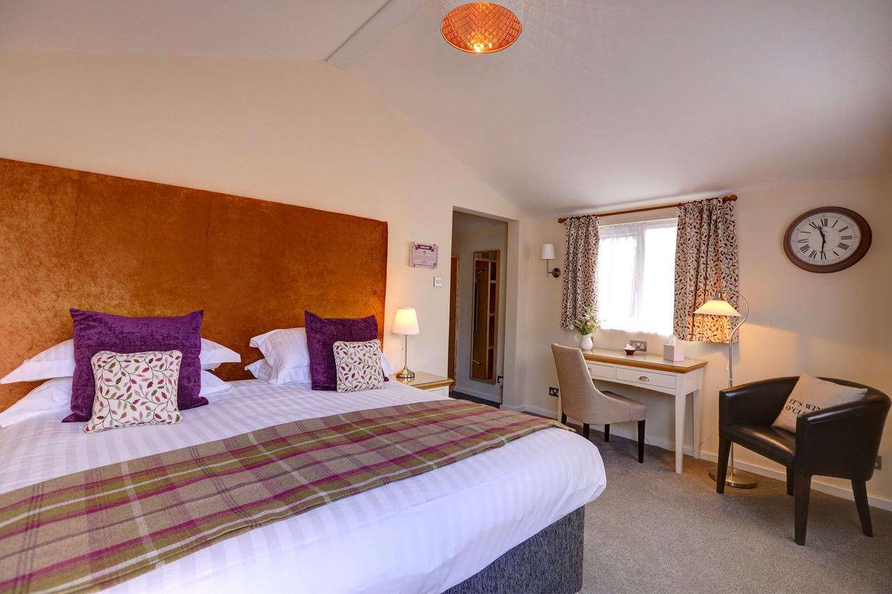 Manor Court Hotel Carnaby ภายนอก รูปภาพ