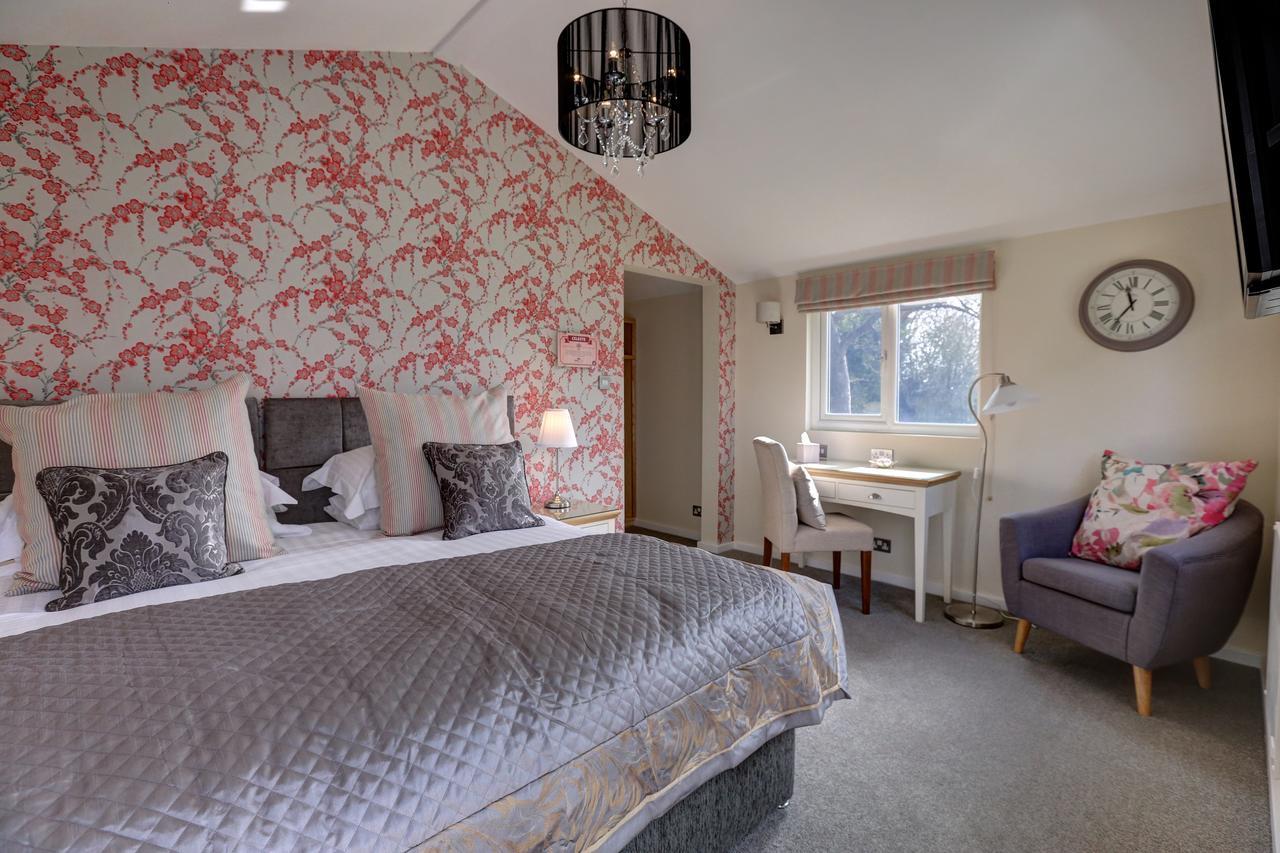 Manor Court Hotel Carnaby ภายนอก รูปภาพ